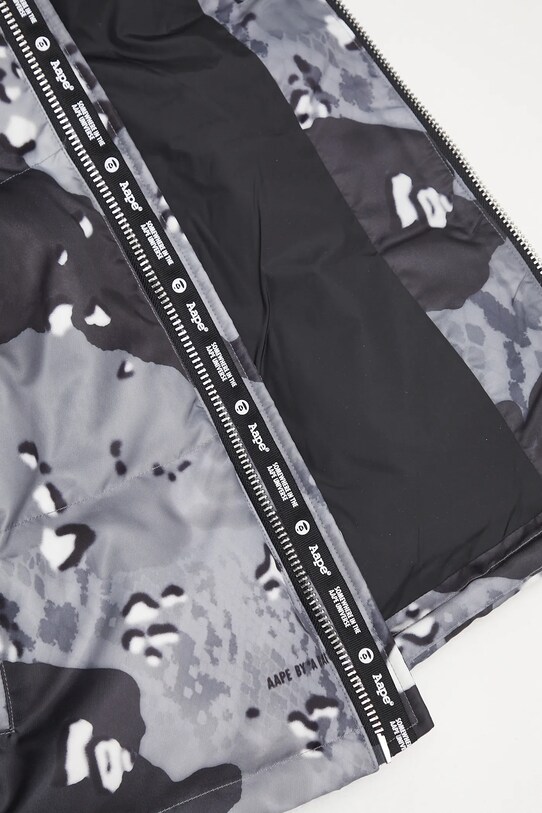 Péřová bunda AAPE Main Down AAPDNM7666XXN šedá