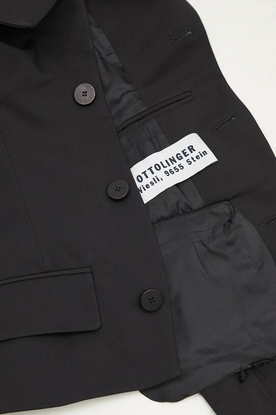 Sako Ottolinger Off-Shoulder Blazer 123.600623.01