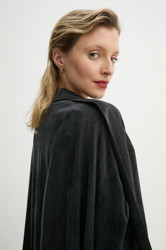 MMC STUDIO sacou FRAKTA.MARYNARKA