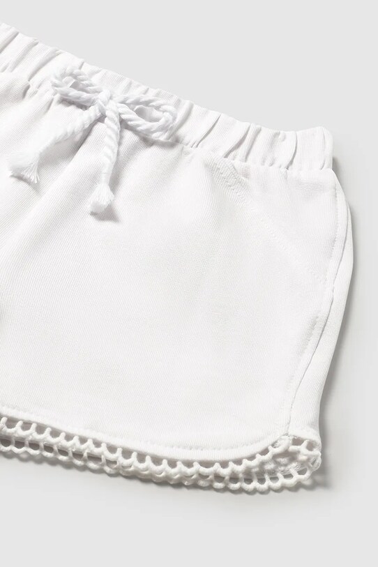 Девочка Детские хлопковые шорты Mayoral 603.4G.Baby.PPYA белый