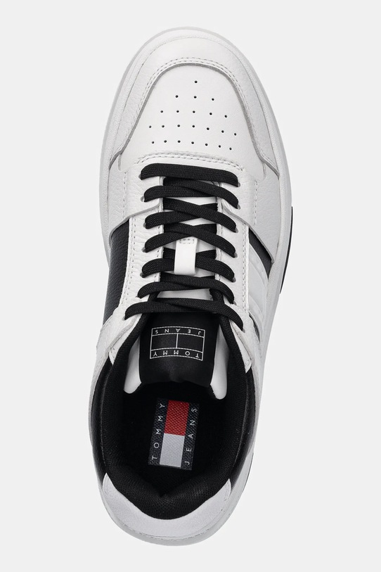 Sneakers boty Tommy Jeans THE BROOKLYN FLATFORM bílá EN0EN02702