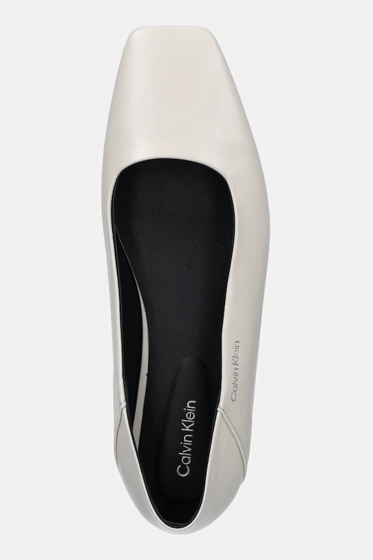 Шкіряні балетки Calvin Klein FLAT BALLERINA - LTH бежевий HW0HW02463