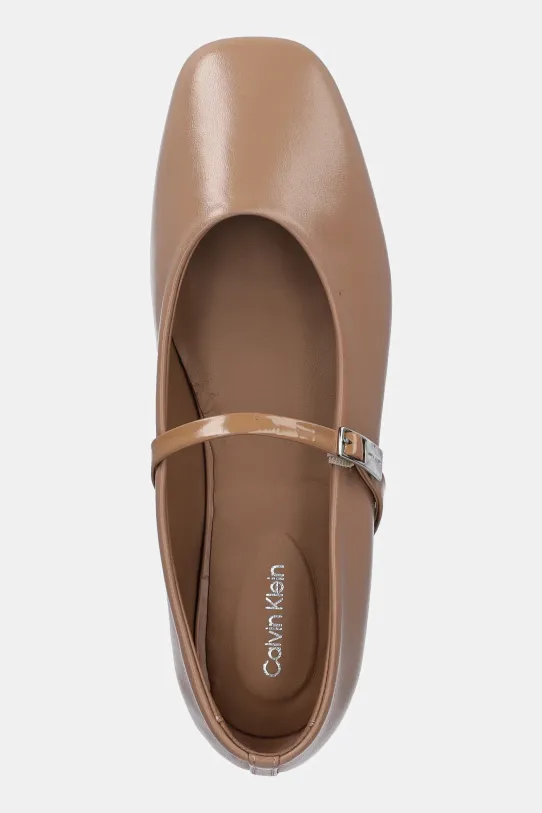 Calvin Klein baleriny skórzane BALLERINA NEW BUCKLE - LTH beżowy HW0HW02483