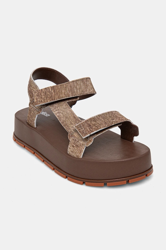 Sandály Melissa FLOWING PLATFORM DENIM platforma hnědá M.36132.BG678