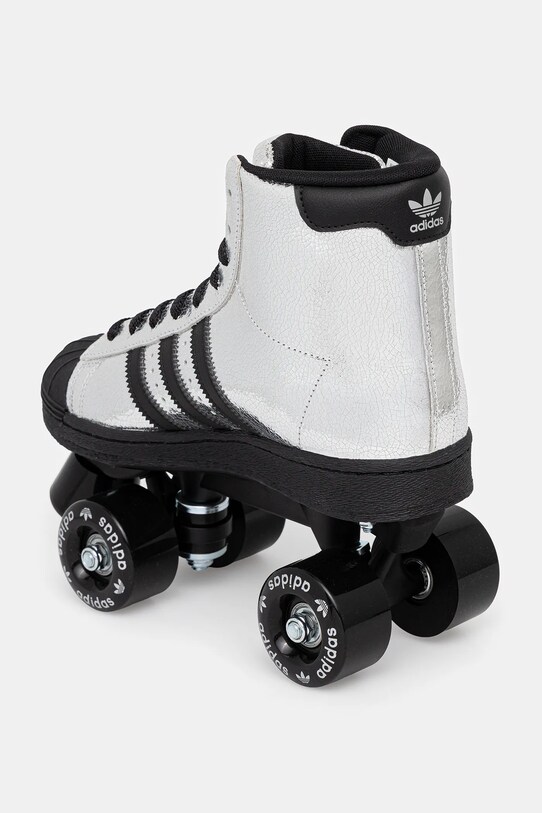 Boty Kolečkové brusle adidas Originals Superstar 82 Skate JH5522 stříbrná