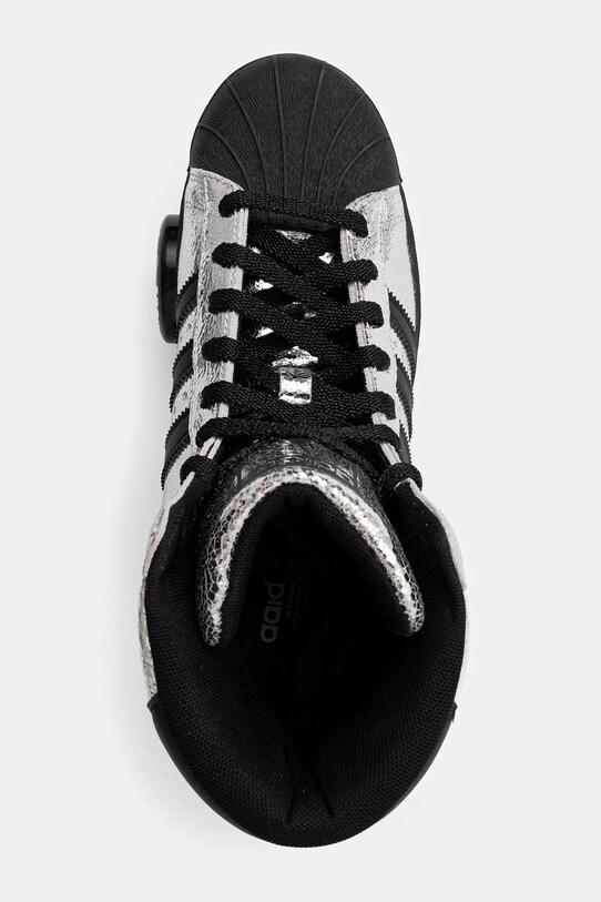 Kolečkové brusle adidas Originals Superstar 82 Skate stříbrná JH5522