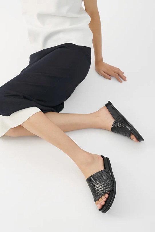 Usnjeni natikači Vagabond Shoemakers EFFIE 5922.125.20 črna