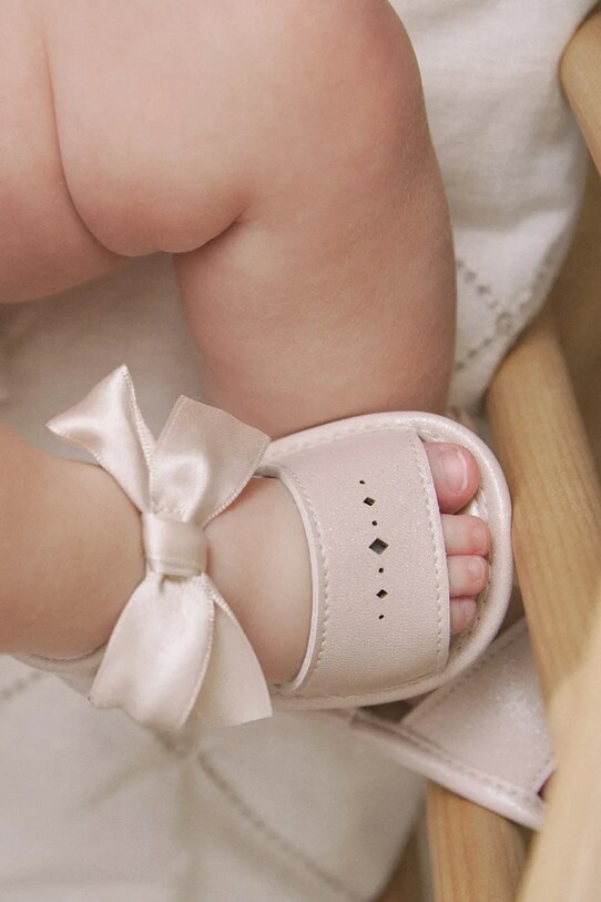 Βρεφικά παπούτσια Mayoral Newborn 9898.1M.Newborn.PPYH μπεζ