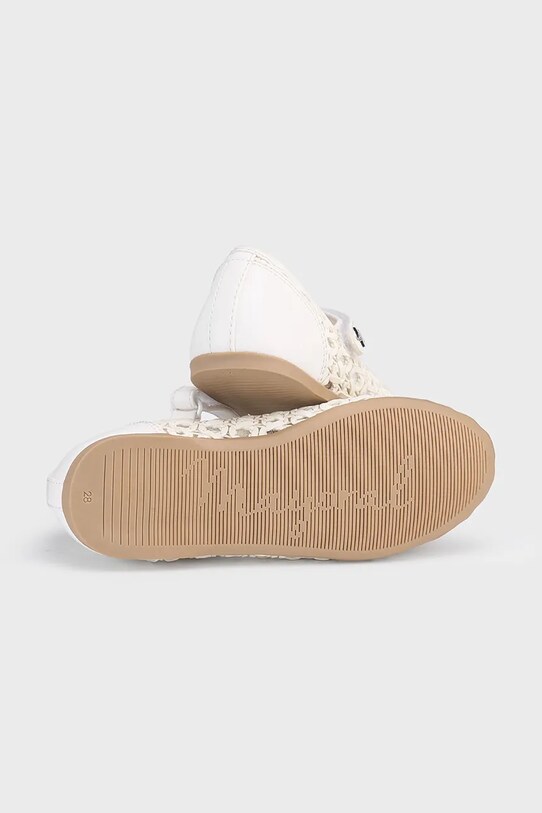 Deklice Otroške balerinke Mayoral 43621.55A.Kids.PPYA bela