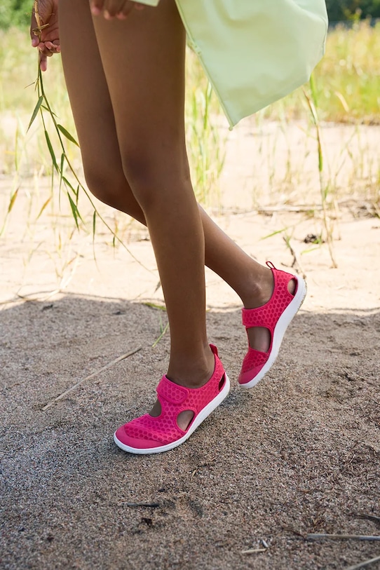 Reima sandały dziecięce Rantaan czerwony 5400067A.PPYA