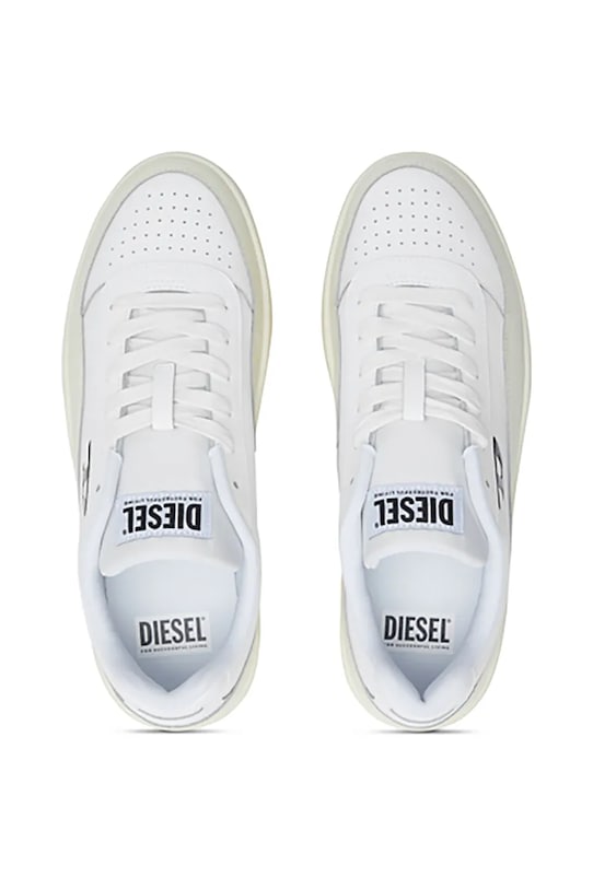 Diesel sneakersy skórzane S-Tracker-D Low biały Y03608.P5576.HA668