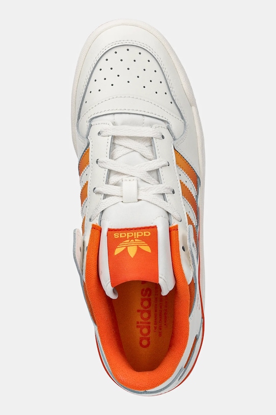 Маратонки adidas Originals Forum Low бежов JI3267