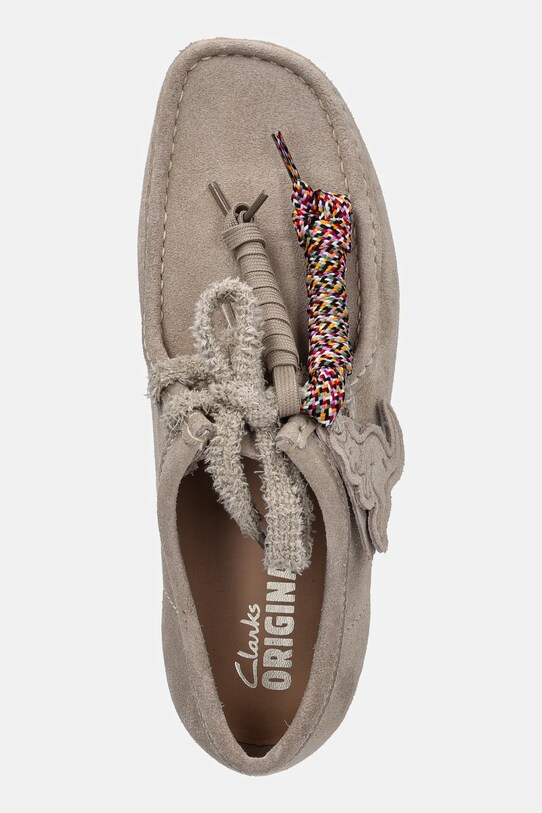 Замшеві туфлі Clarks Originals Wallabee 2604 бежевий 26182221