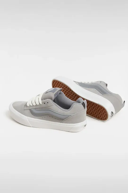 Vans tenisi din piele intoarsa Knu Skool gri VN000D6CBXC1