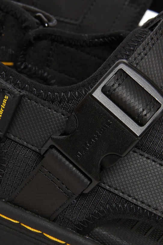 Obuwie Dr. Martens sandały Forster II DM31560001 czarny