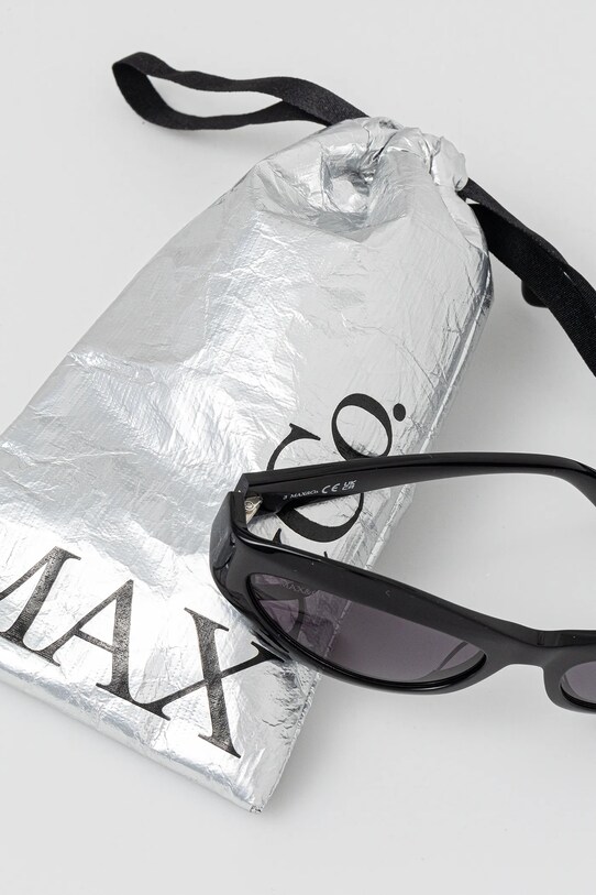 Sunčane naočale Oakley crna OO9289.0755