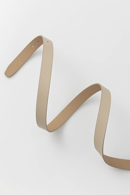 Ремень Calvin Klein K60K612936 бежевый SS25