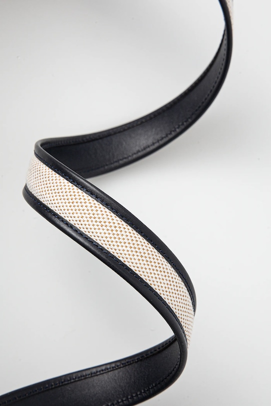 Tommy Hilfiger pasek skórzany AW0AW17249 granatowy SS25