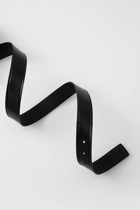 Kožený pásek MICHAEL Michael Kors 559167 černá SS25