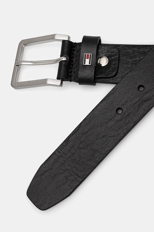 Kožený pásek Tommy Hilfiger AM0AM13020 černá SS25
