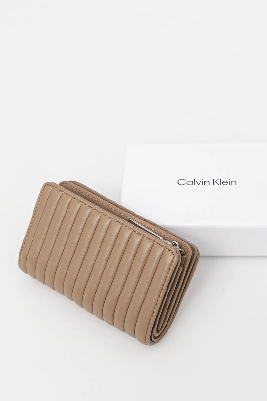 Dodaci Novčanik Calvin Klein K60K613063 bež