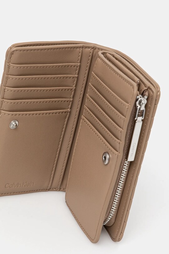 Novčanik Calvin Klein K60K613063 bež