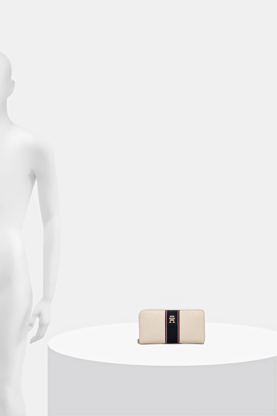 Портмоне Tommy Hilfiger AW0AW16921 бежов