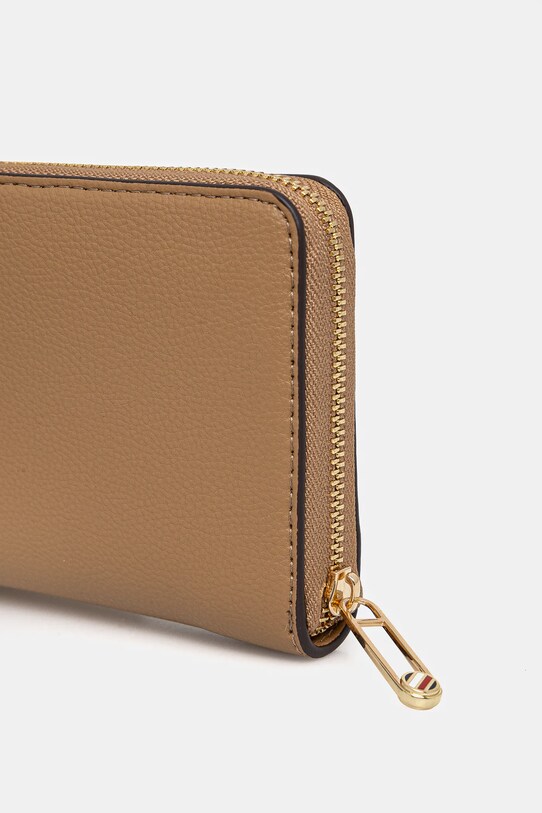 Tommy Hilfiger portfel AW0AW16927 beżowy SS25