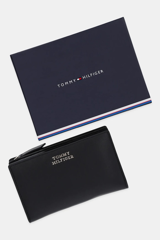 Tommy Hilfiger portfel skórzany AW0AW16928 czarny