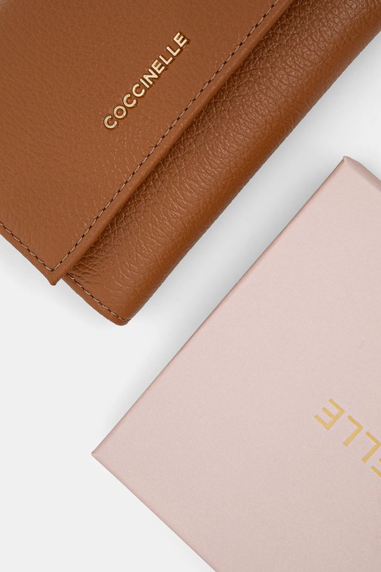 Coccinelle portofel de piele maro E2.MW5.11.F0.01
