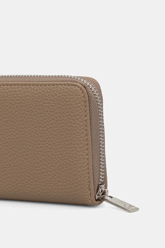 Peněženka United Colors of Benetton 618UDY071 béžová SS25