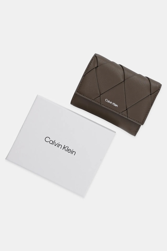 Peňaženka Calvin Klein K60K612953 hnedá