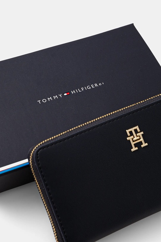 Гаманець Tommy Hilfiger темно-синій AW0AW17266