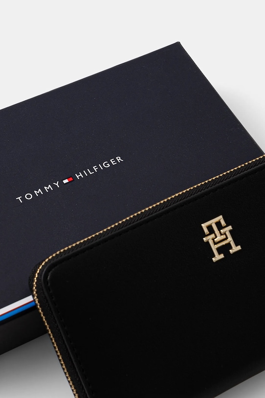 Peňaženka Tommy Hilfiger čierna AW0AW17266