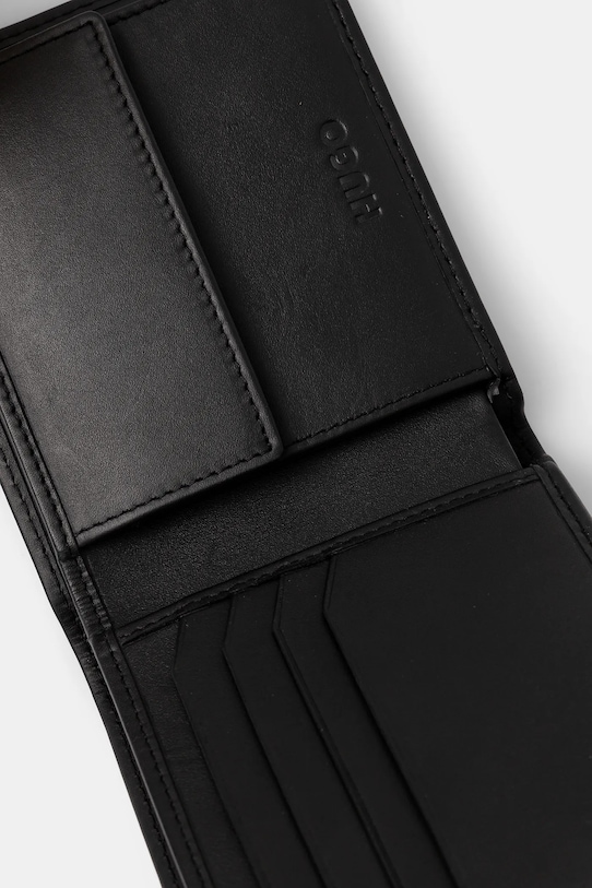 Δερμάτινο πορτοφόλι HUGO μαύρο 50546136
