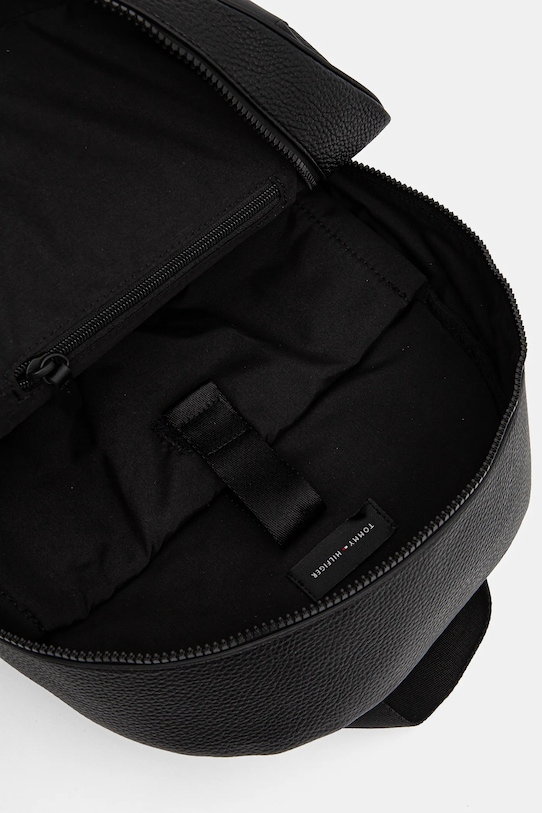 Batoh Tommy Hilfiger AM0AM13069 černá