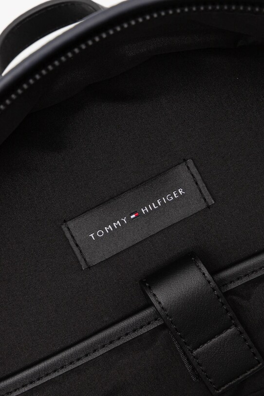 Рюкзак Tommy Hilfiger темно-синій AM0AM13070