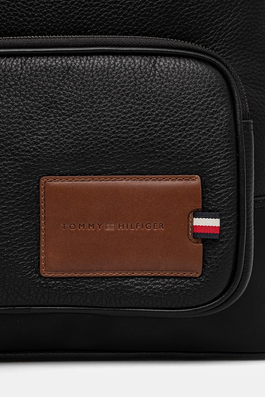 Kožený batoh Tommy Hilfiger černá AM0AM13076