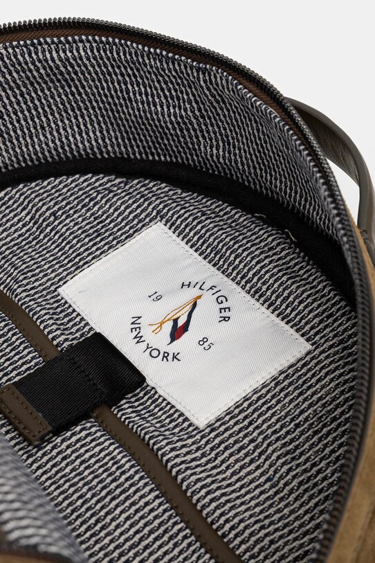 Раница Tommy Hilfiger AM0AM13229 зелен