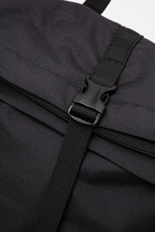 Nahrbtnik Jack Wolfskin Island črna A64015