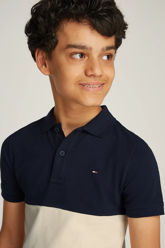 Dětská bavlněná polokošile Tommy Hilfiger béžová KB0KB09335.PPYA