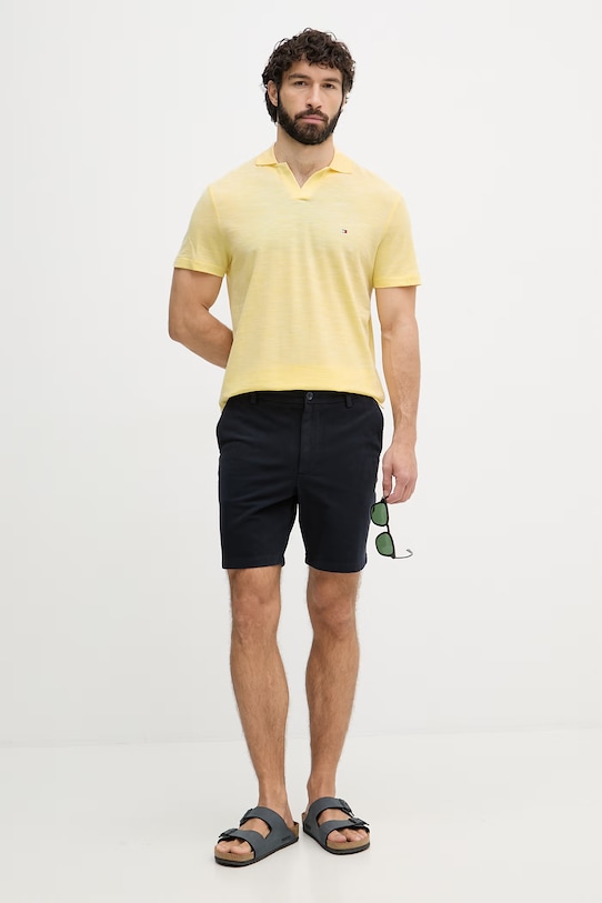 Tommy Hilfiger férfi pamut póló MW0MW38482 sárga SS26