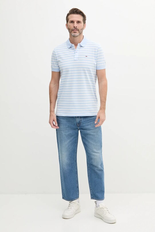 Хлопковое поло Tommy Jeans DM0DM20676 голубой SS25