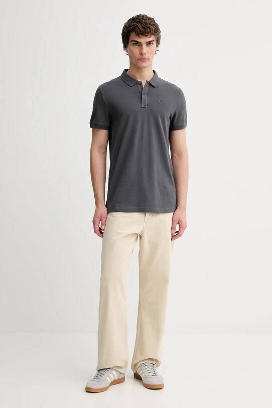 Хлопковое поло Tommy Jeans DM0DM20676 серый AW25