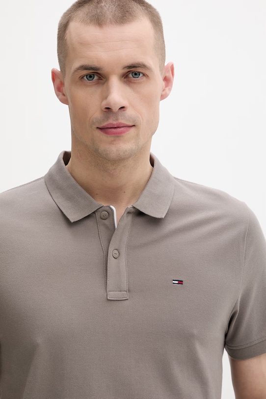 Tommy Jeans polo męskie bawełniane brązowy DM0DM20676