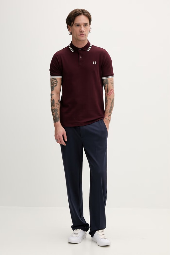 Fred Perry polo bawełniane M3600.597 bordowy SS26