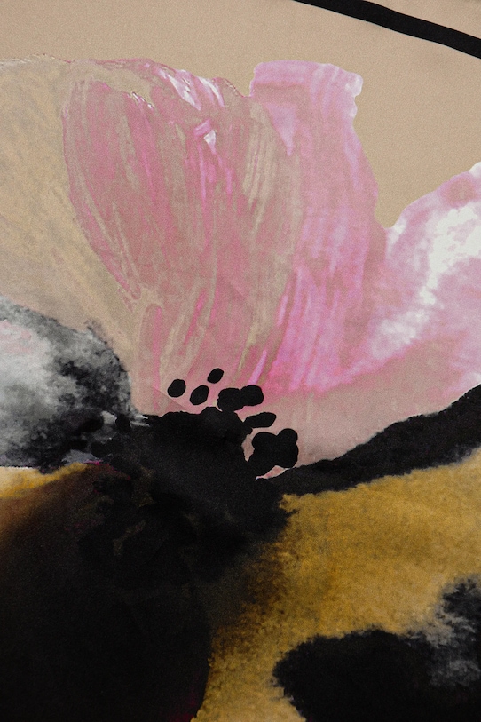 Hedvábný šátek Stine Goya SG.PS25.A010.2287 béžová SS25