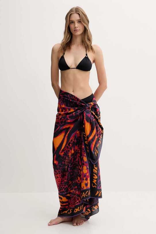 Versace Jeans Couture pareo z domieszką jedwabiu 78HA7H04.ZG359 czarny SS25