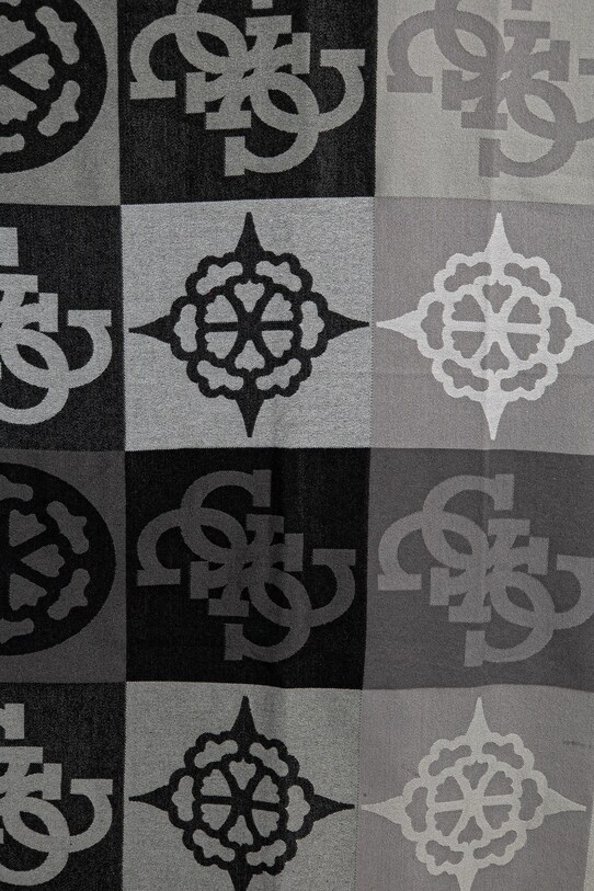 Šatka Guess AW5248.POL03 sivá SS25