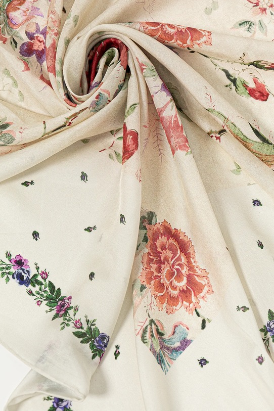 Accesorii Weekend Max Mara o esarfa de matase 2515541065600 bej